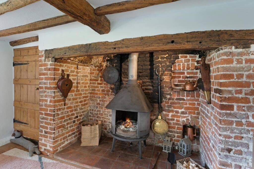Local Walks Pub Gardens Pet Friendly Landscaped Gardens And Free Private Parking Villa Doddington  Luaran gambar