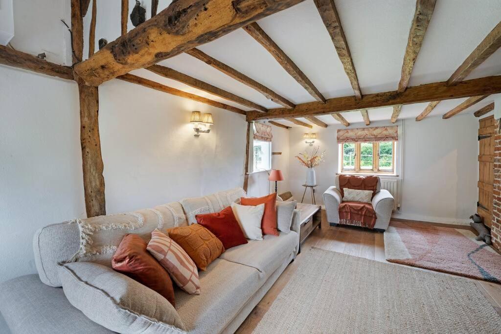 Local Walks Pub Gardens Pet Friendly Landscaped Gardens And Free Private Parking Villa Doddington  Luaran gambar