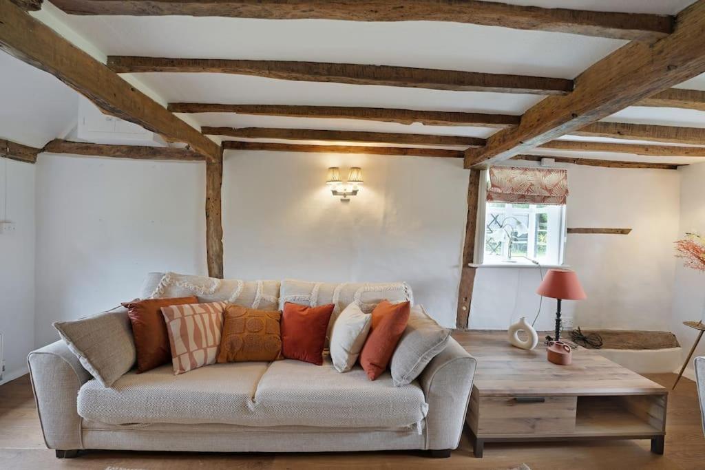 Local Walks Pub Gardens Pet Friendly Landscaped Gardens And Free Private Parking Villa Doddington  Luaran gambar