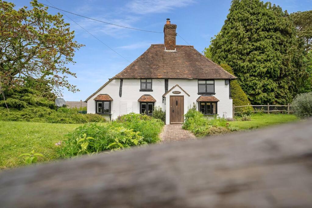Local Walks Pub Gardens Pet Friendly Landscaped Gardens And Free Private Parking Villa Doddington  Luaran gambar